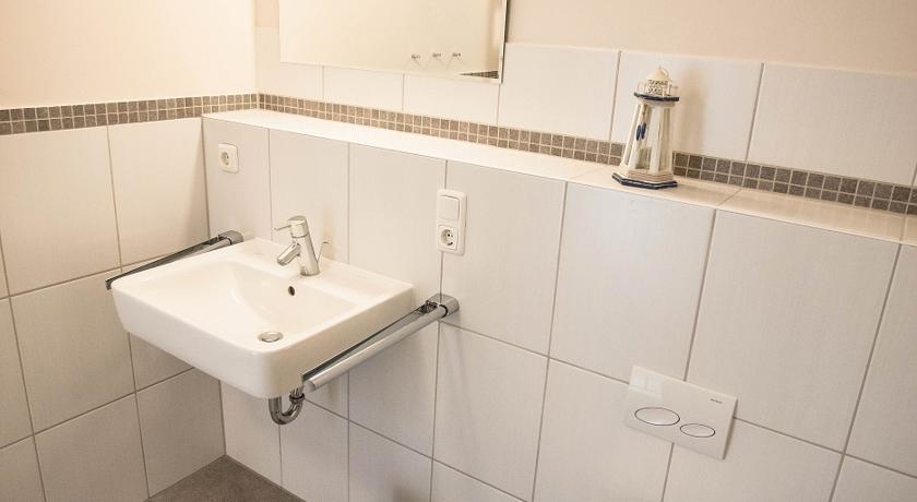 Ferienwohnung Aalfaenger Бреге Екстериор снимка